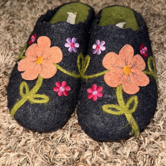 Flexus by Spring Step wool slides/clogs $75 - Picture 3 of 6